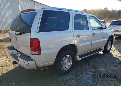 2002 Cadillac Escalade Standard z USA, uszkodzony, nr VIN 1GYEK63N02R319269